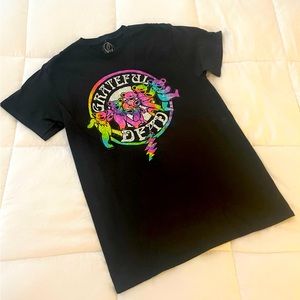 NWOT Grateful Dead tee. Size small